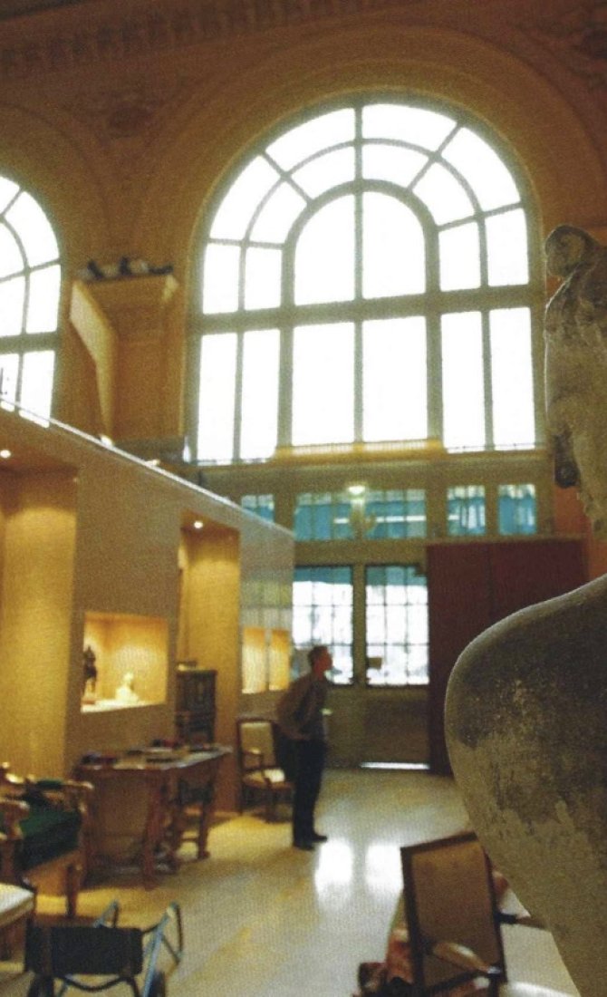 Le commissaire-priseur Anaf côtoie quotidiennement des objets dont certains sont d’une valeur exceptionnelle